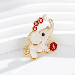 Fashion Elephant Sweet Cute Brooches for Girls Trendy Stylish Glamorous Pins Jewelry for Women Ladies Accessories New Design