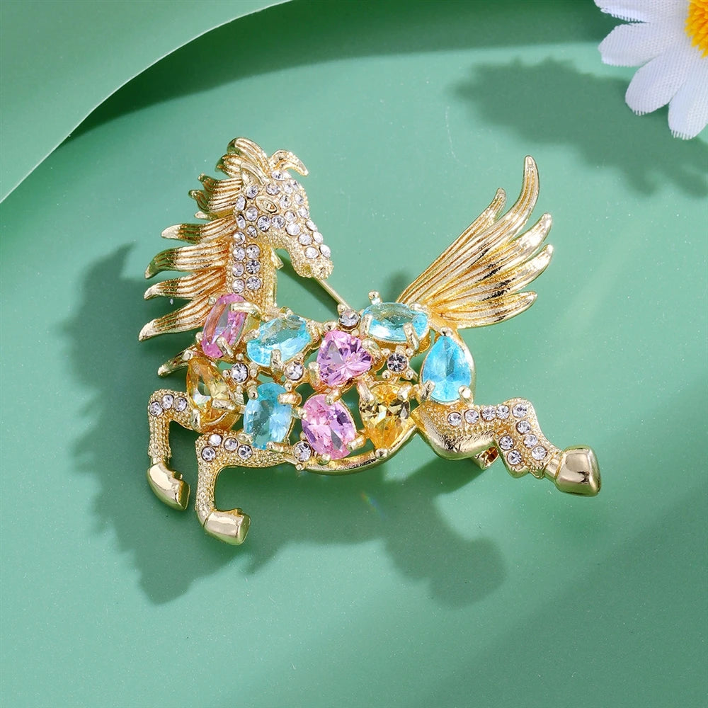 Fashion Glitter Rhinestone Sweet Horses Animals Brooches for Girls Trendy New Year Stylish Jewelry for Women Ladies Accessories