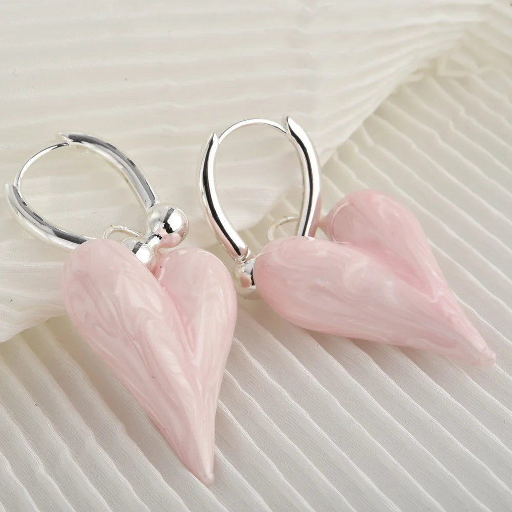 Elegant Enamel Heart Drop Earrings Women Pastel Blue Pink White Earrings Cute Lightweight Fashion Jewelry for Gift Wholesale