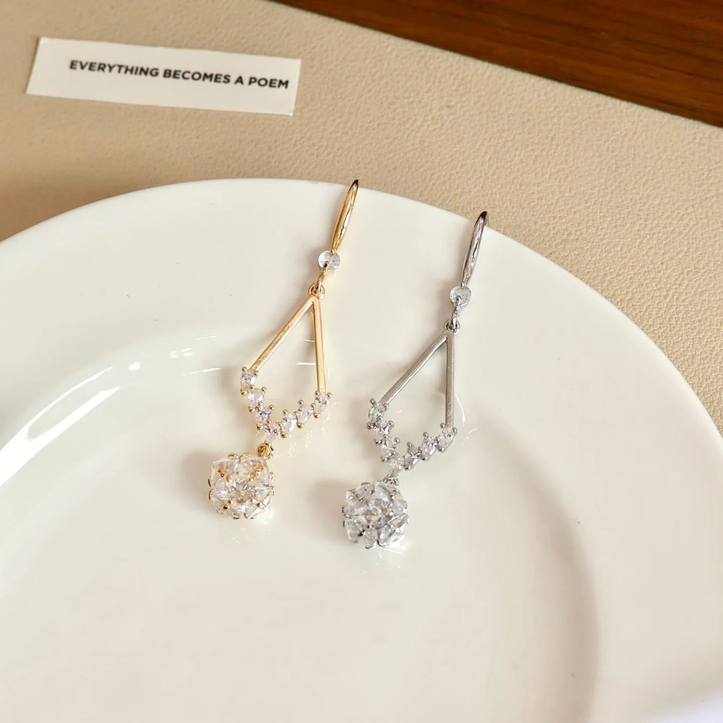 Refined Fashion Flowers Floral Trendy Drop Earrings for Girls Sweet Elegant Jewelry for Women Lady Accessories Chinese Supplier