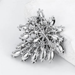 Fashion New Design Dainty Rhinestone Brooches for Girls Glitter Sparkle Charms Bold Pins Jewelry for Women Ladies Accessories