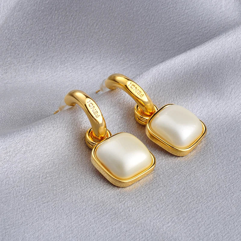 French-style Sweet Earrings Women Square Imitation Pearl Ear Studs Fashionable Simple and High-end Elegant Versatile Earrings