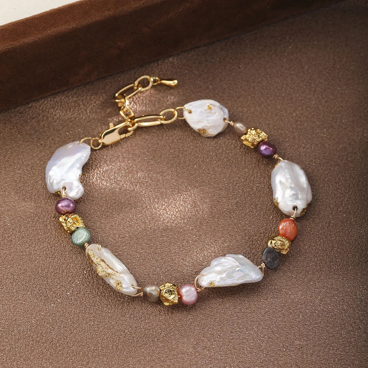 Fashion Baroque Pearl 18K Gold Plated Bracelets for Girls Sweet Jewelry for Women Ladies Wholesale China Manufacturer Bulk