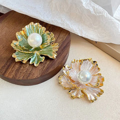 Fashion Pearl Flower Elegant Simple Vintage Brooches for Girls Sweet Jewelry for Women Ladies Wholesale China Manufacturer