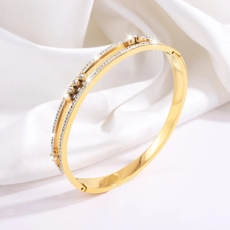 Female Fashion Glitter Zircon Bangles for Girls Sweet Hollowed Bracelets Elegant Trendy Jewelry for Women Accessories Wholesale