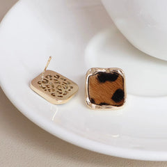 Fashion Sweet Classic Leopard Drop Earrings for Girls Dainty Glamorous Art Deco Jewelry for Women Ladies Accessories Wholesale