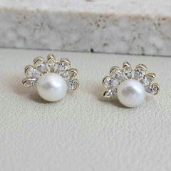 Women Imitation Pearl Minimalistic Flower Bow Shape Small Stud Earring Fashion Elegant Graceful Bulk Causal Jewelry Accessories