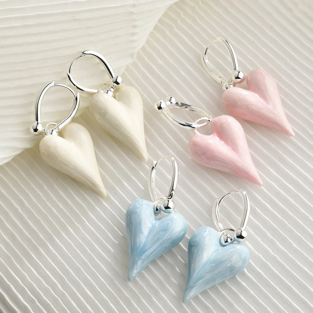 Elegant Enamel Heart Drop Earrings Women Pastel Blue Pink White Earrings Cute Lightweight Fashion Jewelry for Gift Wholesale