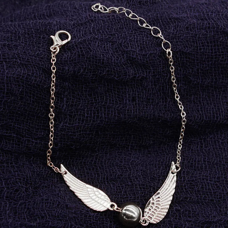 Fashion Wings Trendy Stylish Bracelets for Girls Elegant Glamorous Charms Jewelry for Women Ladies Accessories Wholesale Daily
