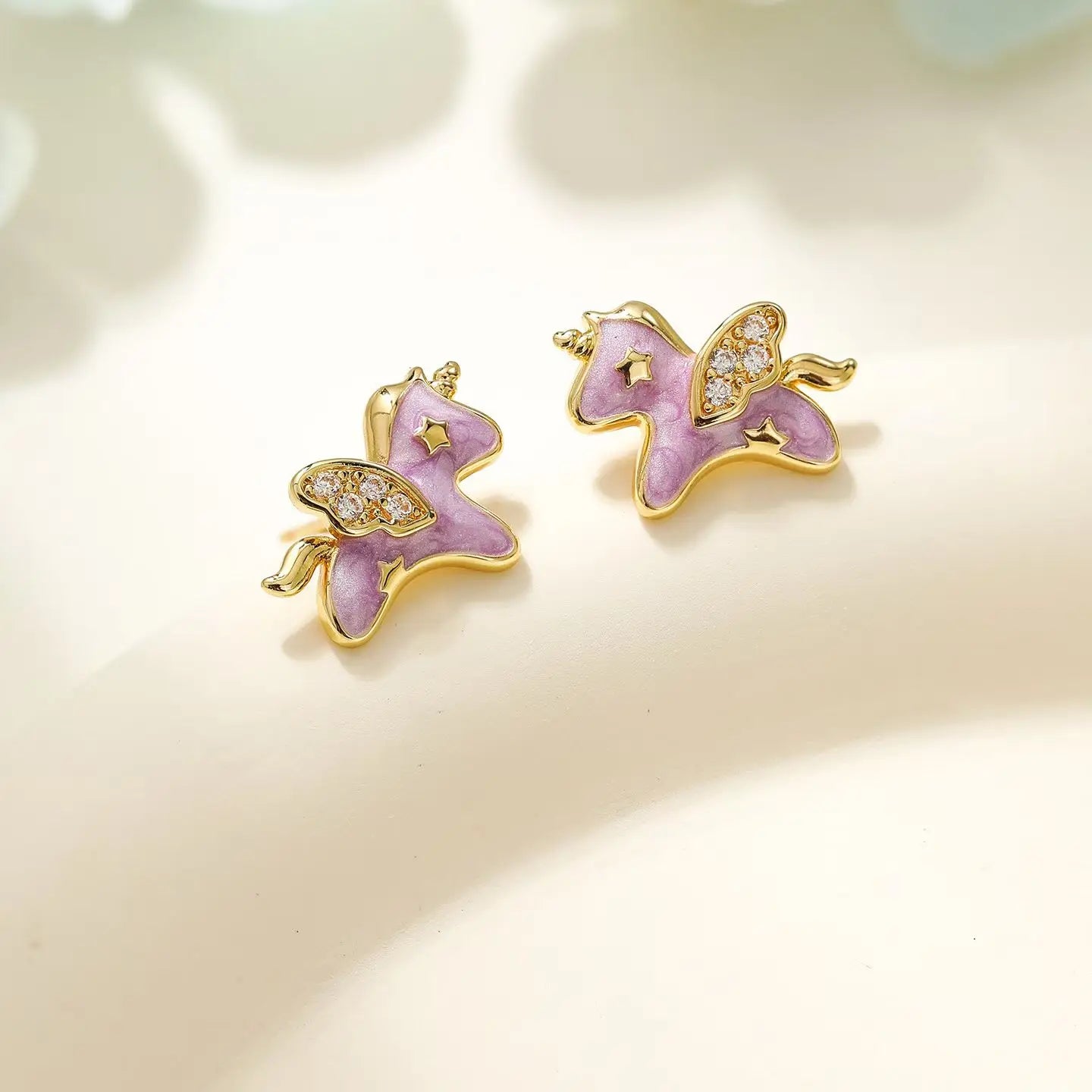 Fashion Sweet Cute Kawaii Animals Horse Stud Earrings for Girls Glitter Glamorous Jewelry for Women Ladies Accessories Wholesale
