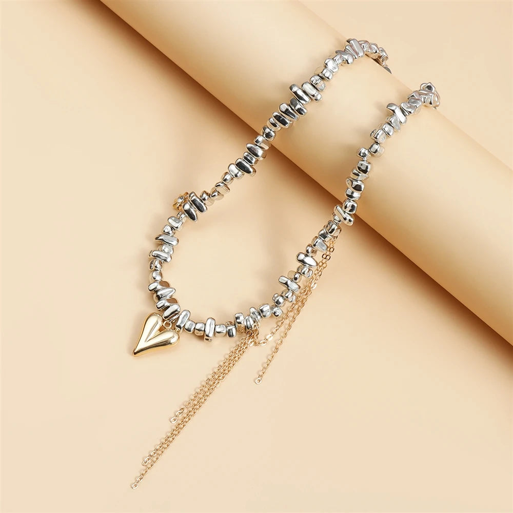 European and American Art Deco Jewelry Love Tassel Pendant Irregular Beaded Clavicle Chain Metallic Design Fashion Necklace