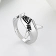 The opening is adjustable. / Silver01