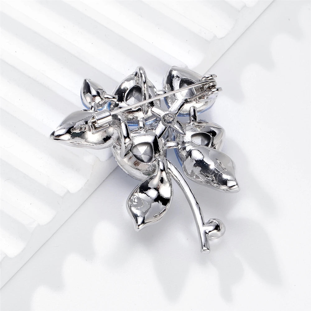 Fashion Sweet Glitter Rhinestone Sparking Brooches for Girls Elegant Luxury Pins Jewelry for Women Ladies Accessories Hot Sale