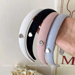 Hot Sale Fabric Solid Color Wide Alloy Headbands Classic Elegant Fashion Heart Decorative in Stock Hairbands Accessory for Kids