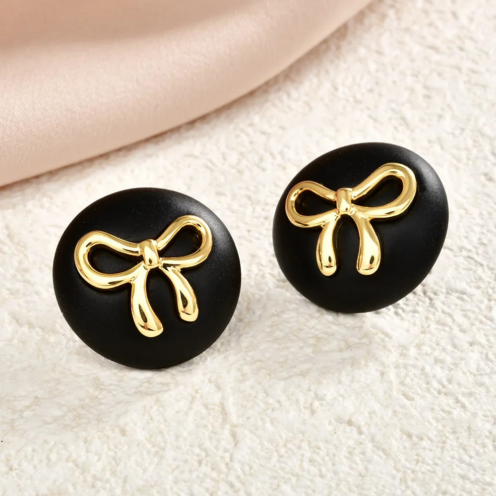French Hepburn-style Round Stud Earrings Bowknot Black Retro Earrings Sweet Fashionable Elegant and High-end Ear Accessories
