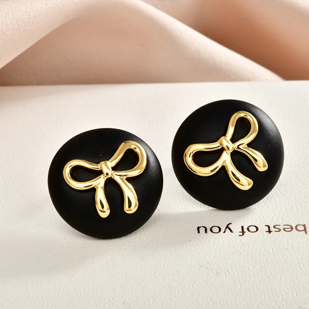 French Hepburn-style Round Stud Earrings Bowknot Black Retro Earrings Sweet Fashionable Elegant and High-end Ear Accessories