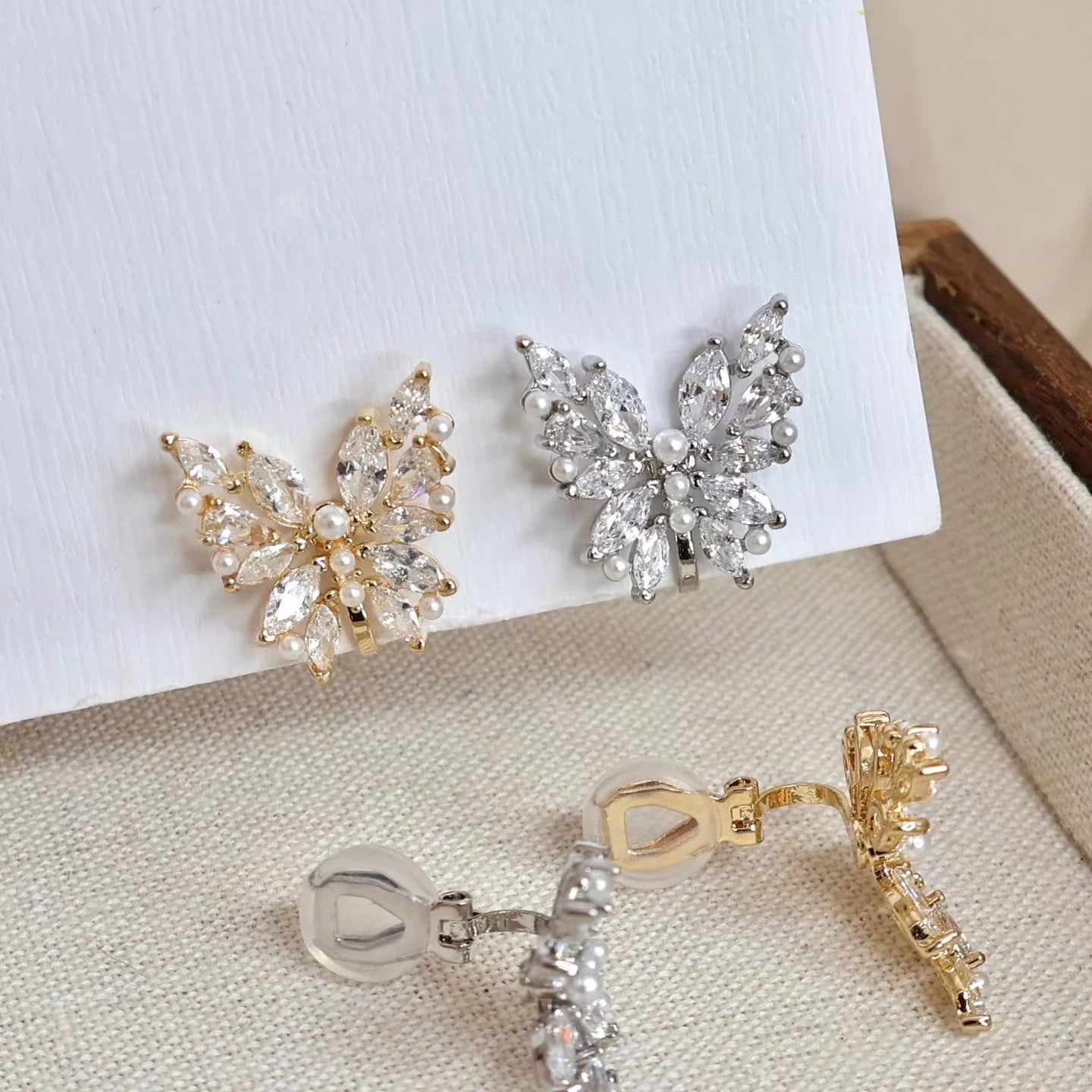Fashion Glitter Butterfly Animals Swan Clip on Earrings for Girls Elegant Refined Jewelry for Women Ladies Accessories Wholesale