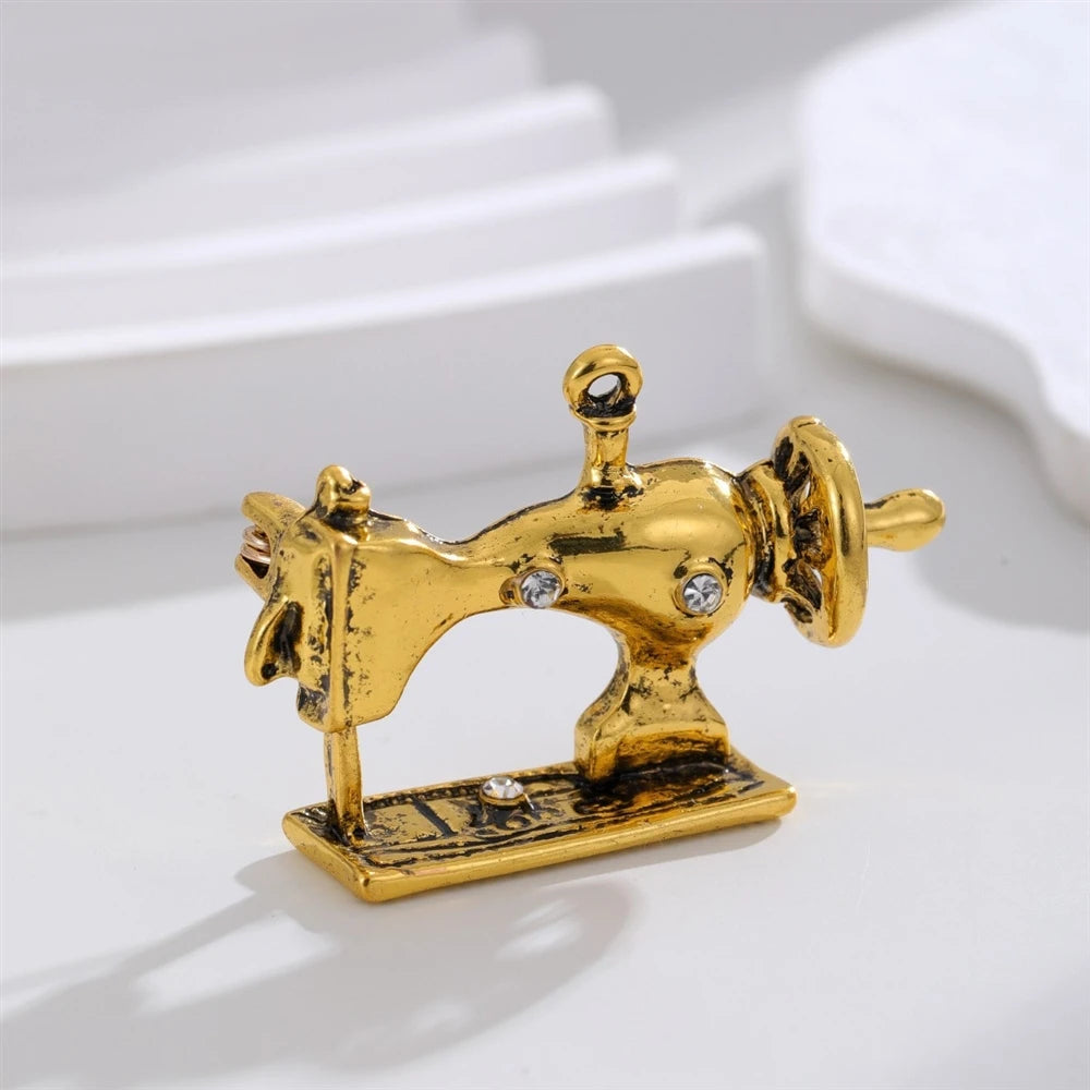Fashion Sewing Machine Elegant Brooches for Girls Vintage Retro Pins Jewelry for Women Ladies Accessories Chinese Supplier