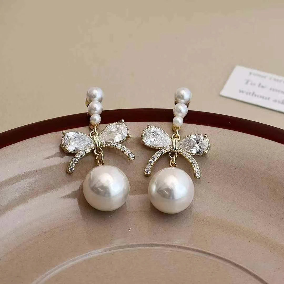 Ladies Imitation Pearl Bow Flower Decorative Small Drop Earring Fashion Elegant Glamorous High Quality Daily Jewelry Accessories
