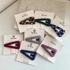 Vintage Plaid French Style Hair Clips for Girls Fashion Trendy Stylish Simple Snap Clips for Women Ladies Hair Accessories