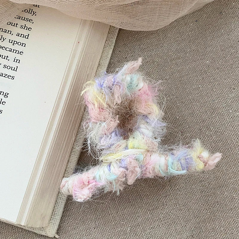 Women Hot Sale Winter Autumn Small Hair Claw Clips Warm Fashion Sweet High Quality in Store Hairpins Accessories for Causal Use