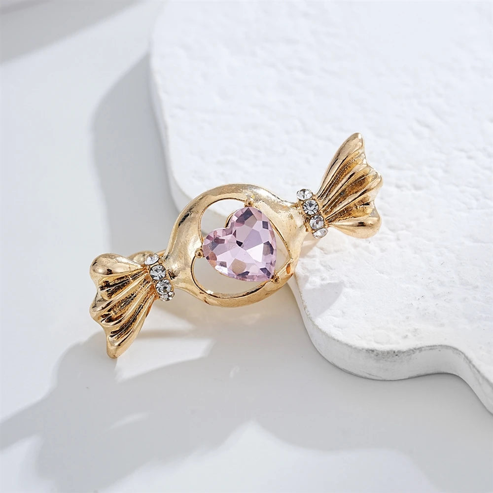 Fashion Glitter Rhinestone Sparkle Candy Heart Shaped Brooches for Girls Sweet Elegant Trendy Jewelry for Women Lady Accessories