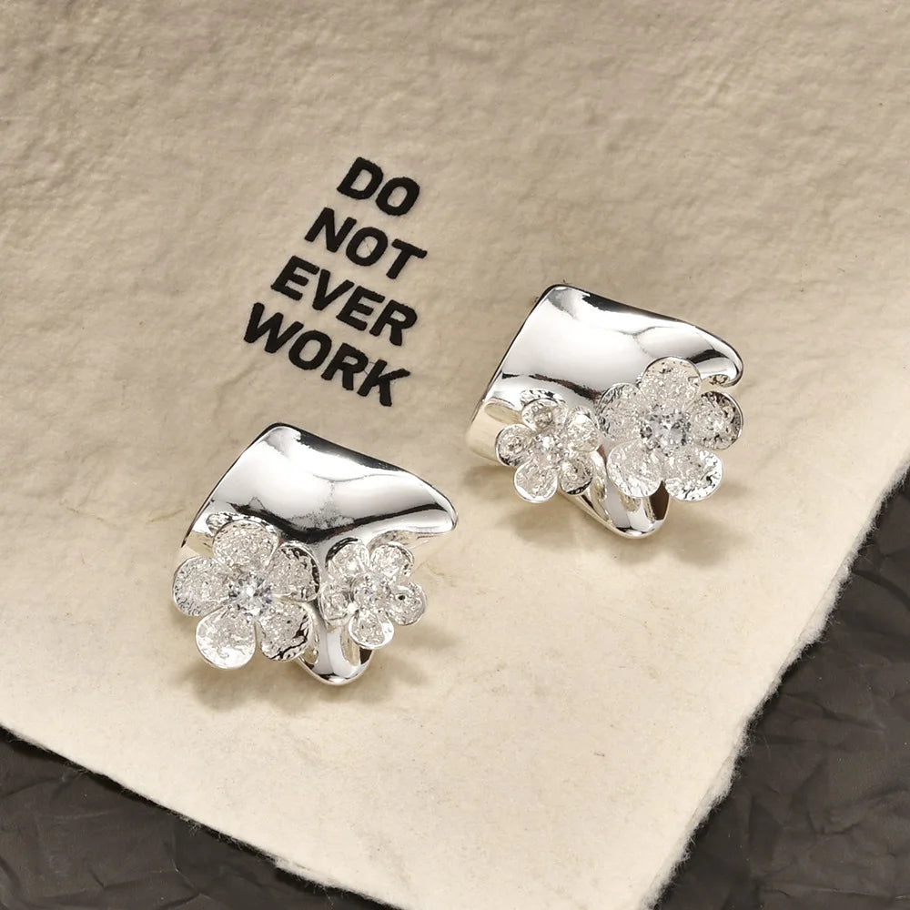 Fashion Elegant Earrings Irregular Geometric Pleated Square Stud Earrings with Zircon Flower Earrings European and American Bulk