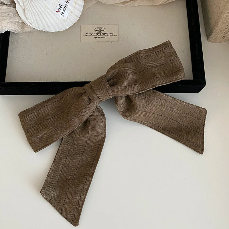 Fashion Trendy Large Bowknot Solid Color Hair Clips for Girls Simple Minimalistic Barrettes for Women Ladies Hair Accessories