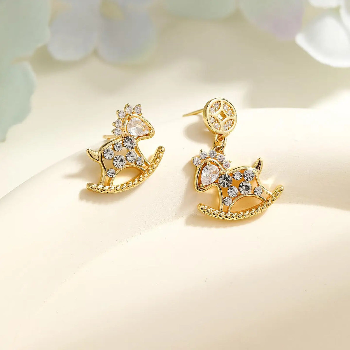 Girls Aesthetic Horse Rabbit Shape New Design Cartoon Small Mini Stud Earring Fashion Cute Lovely Chic Daily Jewelry Accessories