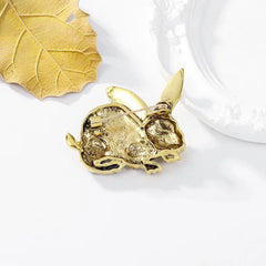 Fashion Rabbit Animals Sweet Cute Brooches for Girls Glitter Rhinestone Pins Jewelry for Women Ladies Accessories Wholesale