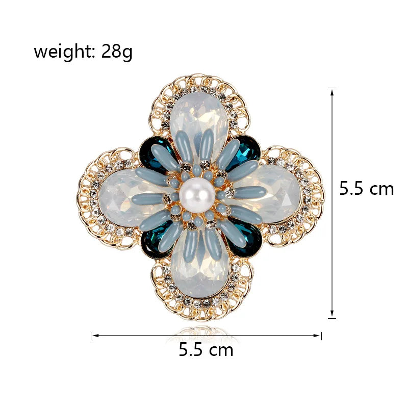 Fashion Classic Luxury Vintage Brooches for Girls Elegant Retro Glamorous Pins Jewelry for Women Ladies Accessories Wholesale