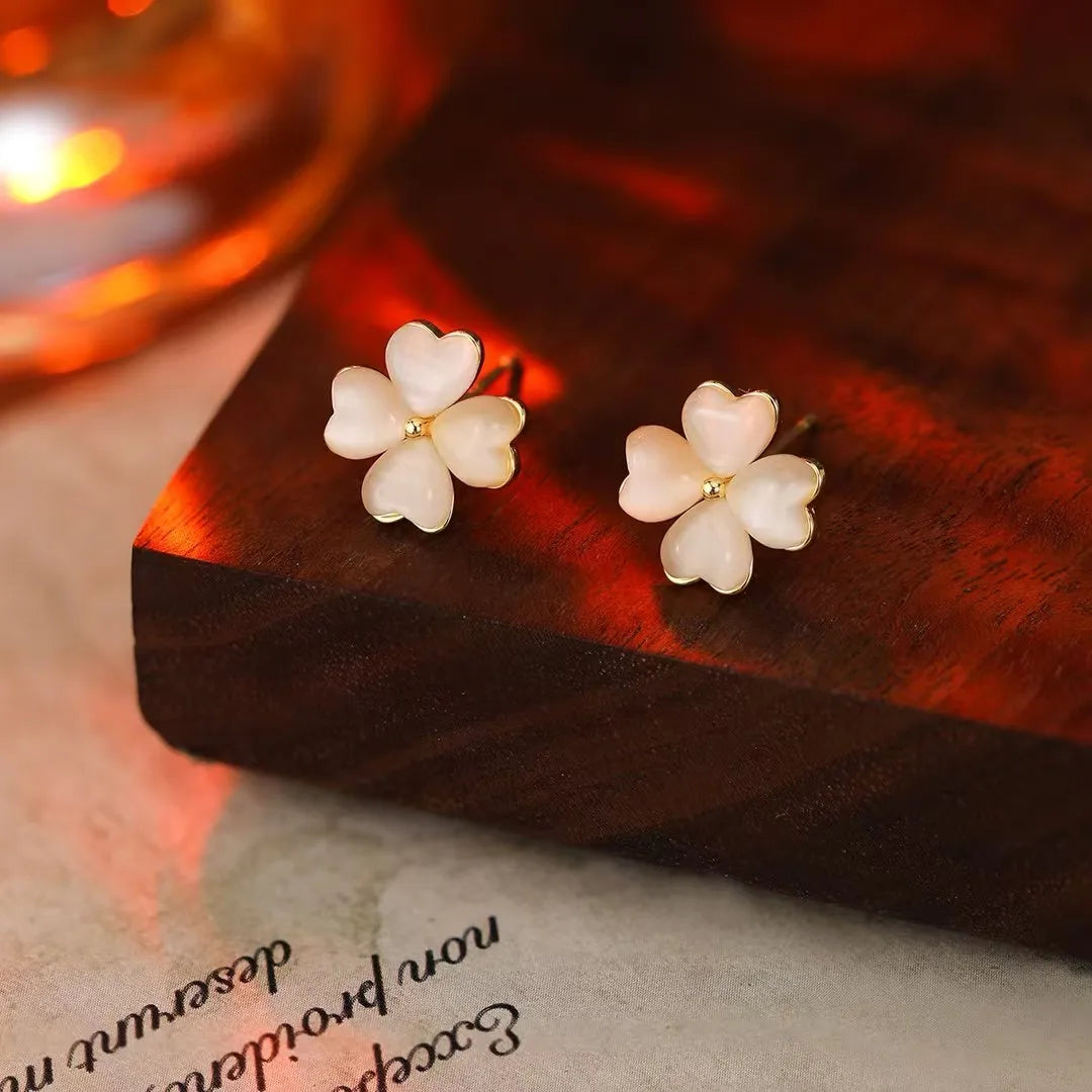 Women Butterfly Flower Grape Shape Mini Stud Earring Fashion Glitter Sparking Bulk Order Jewelry Accessory for Female Daily Use