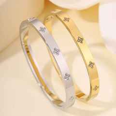 Stainless Steel Bangle Bracelets Simple Four Leaf Clover Design with Crystal Elegant Fashion Jewelry Women Accessories Wholesale