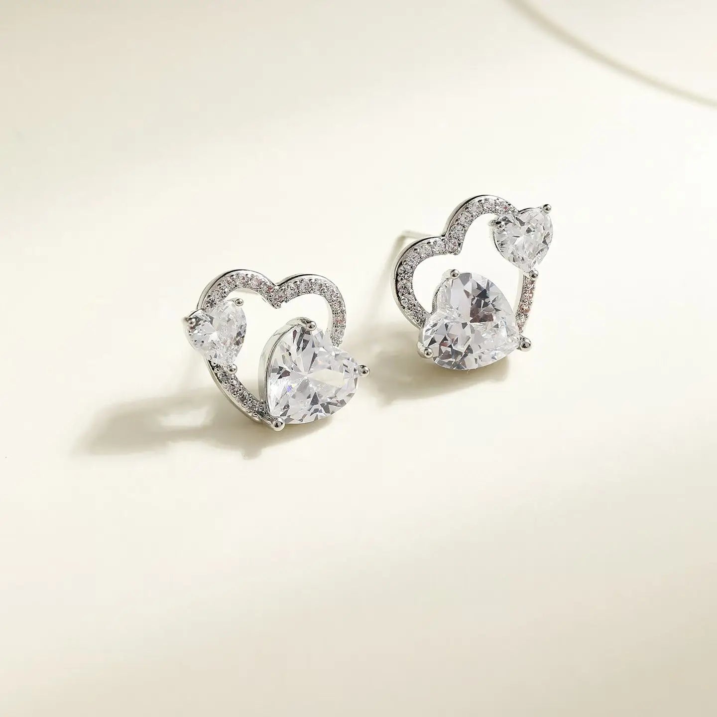 Women Rabbit Heart Shape Small Silver Fashion Stud Earring Trendy Chic Cute Cartoon High Quality Bulk Order Jewelry Accessories