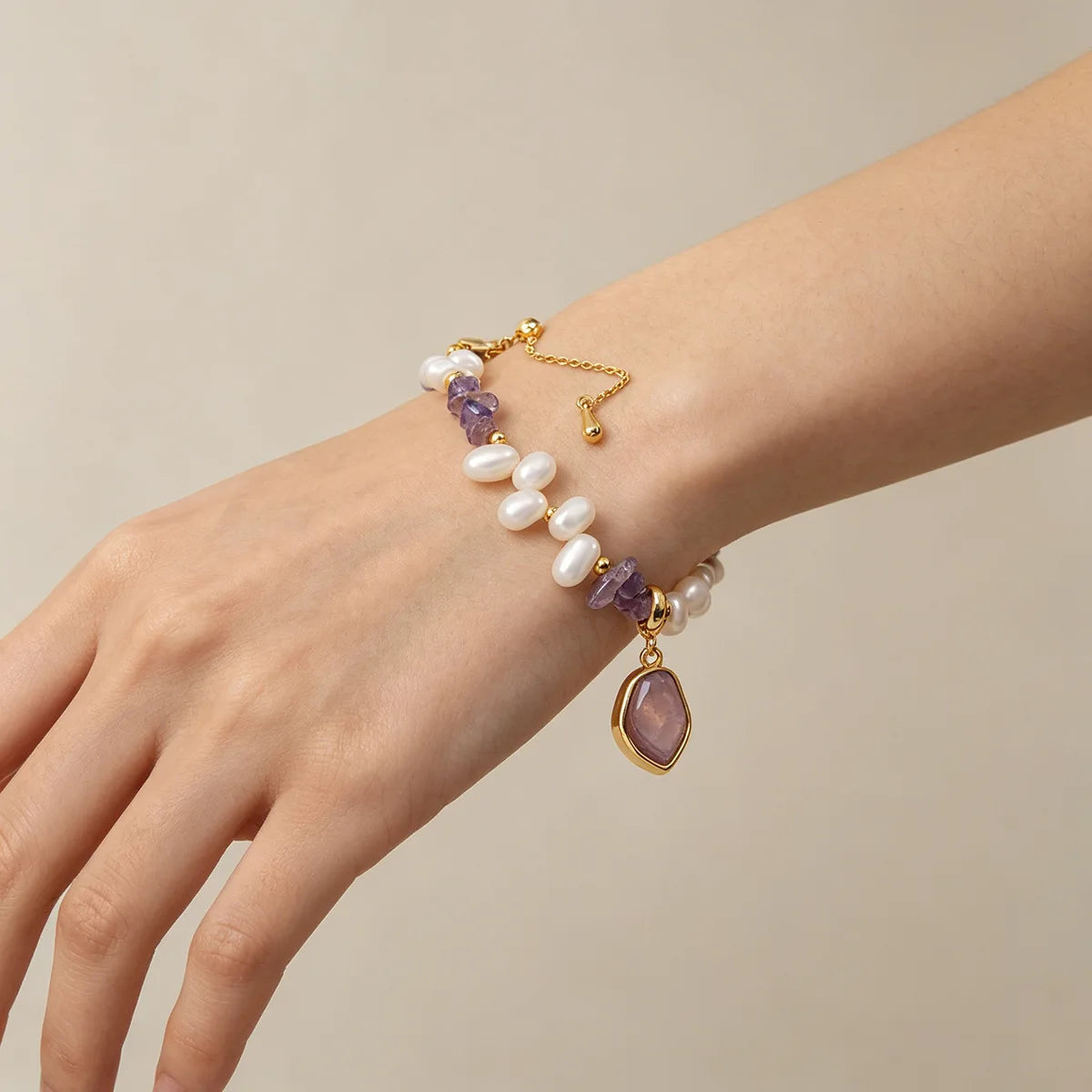 Fashion Pearl Elegant Copper Bracelets for Girls Sweet Dainty Jewelry for Women Ladies Wholesale China Manufacturer Bulk