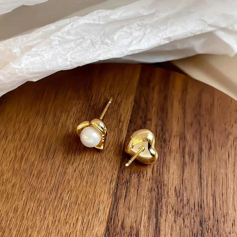 Fashion 18K Gold Plated Heart Shaped S925 Silver Stud Earrings for Girls Sweet Jewelry for Women Ladies Wholesale China Supplier