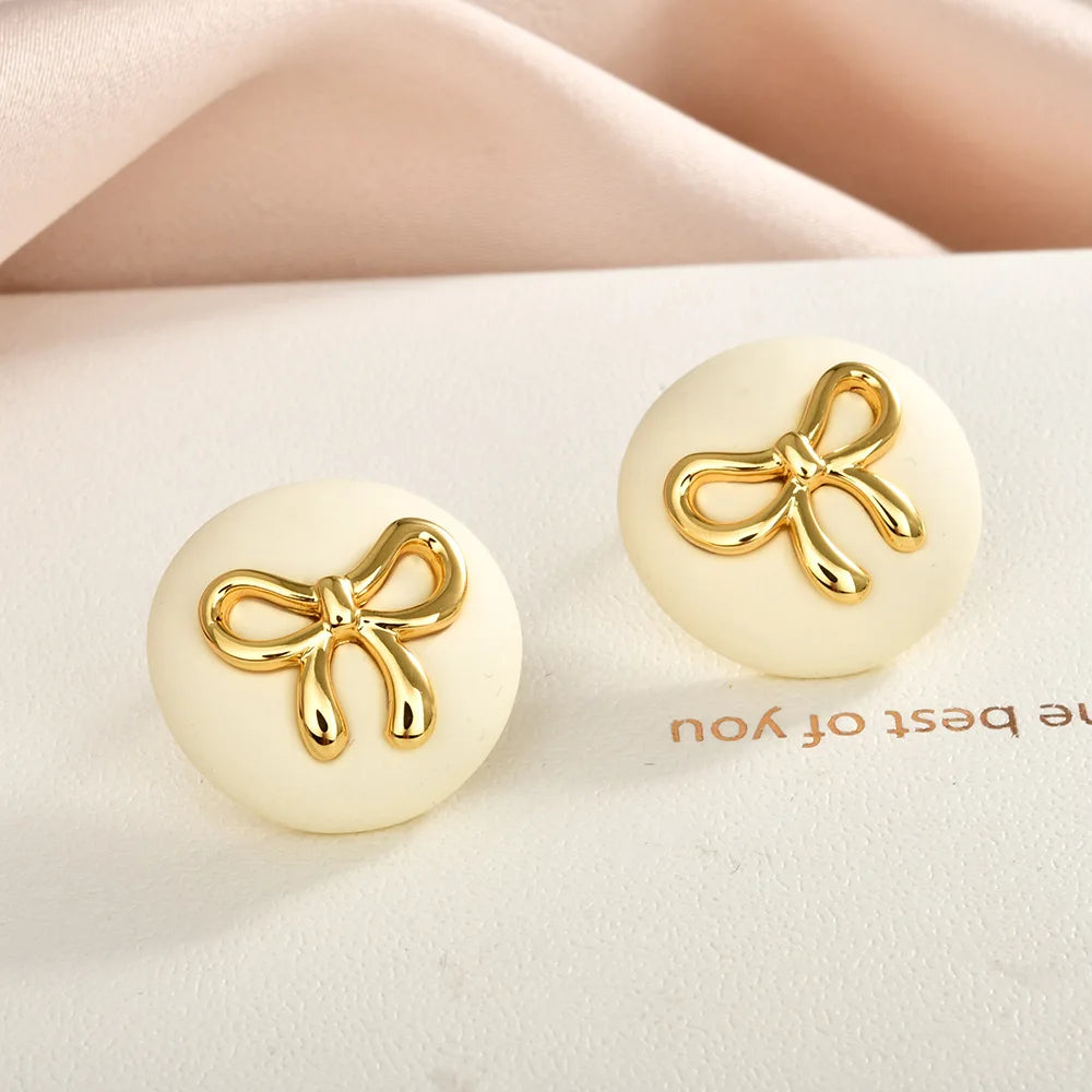 French Hepburn-style Round Stud Earrings Bowknot Black Retro Earrings Sweet Fashionable Elegant and High-end Ear Accessories