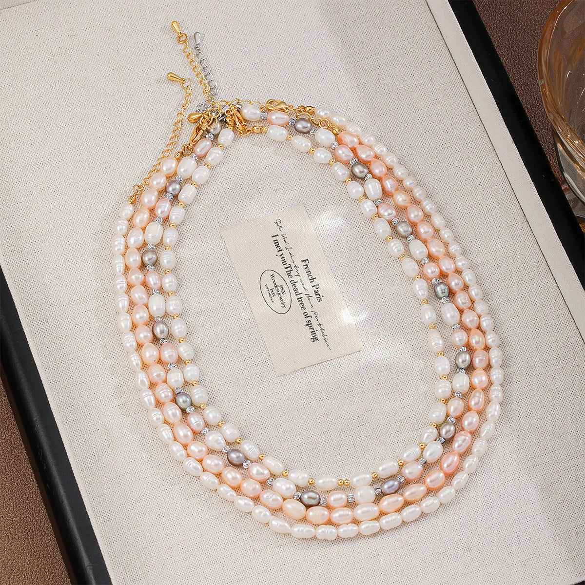 Fashion Freshwater Pearl Elegant Shell Necklaces for Girls Copper 18K Gold Jewelry for Women Ladies Wholesale Bulk Manufacturer