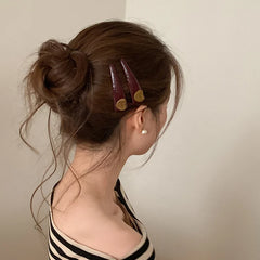 Female Brown Plaid Golden Heart Letter Snap Clips Fashion Elegant Simple Bulk Order in Stock Hairpins Accessory for Women Daily