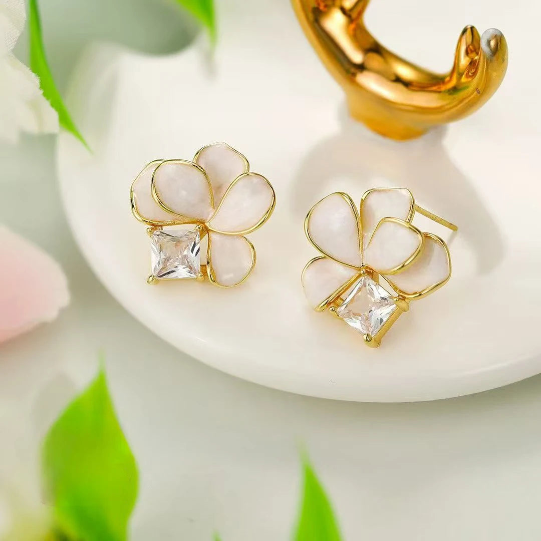 Ladies Bow Flower Shape Small Stud Earring Fashion Elegant Graceful Lightweight Bulk Jewelry Accessories for Women Daily Causal
