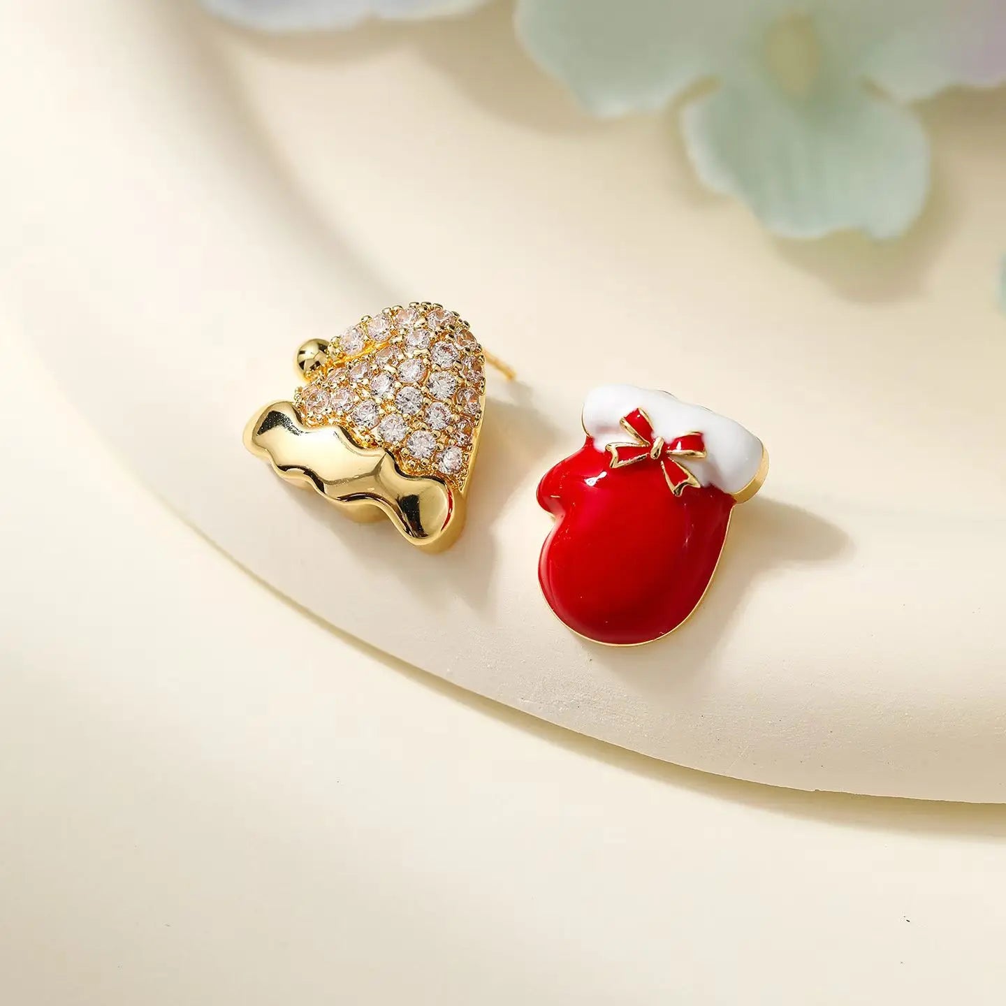 Women Christmas Hat Glove Carrot Mini Stud Earring Fashion Sweet Cute Red Bulk Order Lightweight High Quality Jewelry Accessory