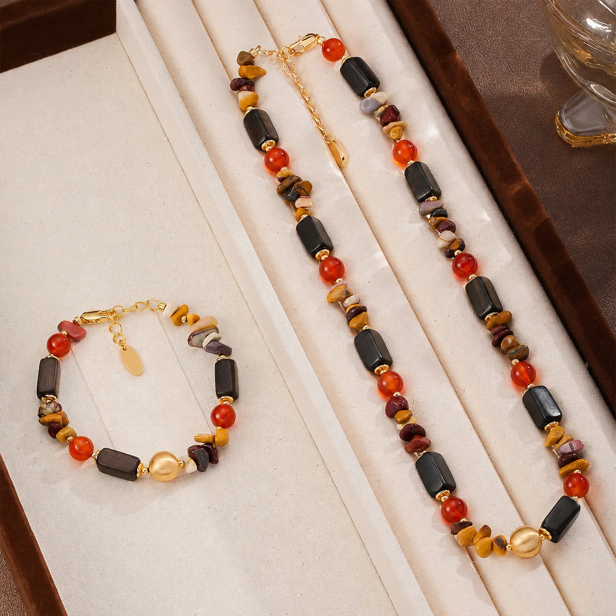 Unisex Red Agate Natural Stone Beads Necklace Bracelet Fashion Vintage Charms Low MOQ in Stock Jewelry Sets for Female Causal