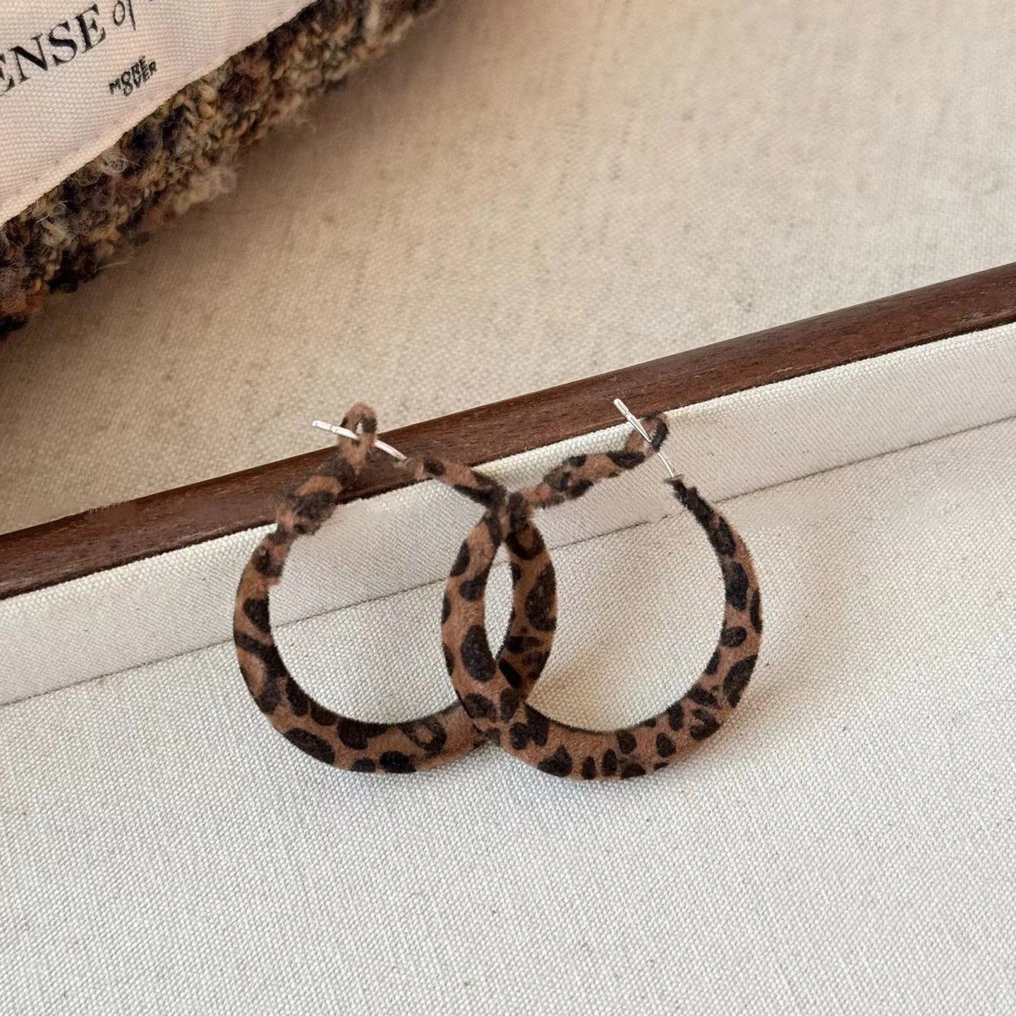 Women Leopard Print Circle Square Medium Hoop Earring Fashion Elegant Vintage Luxurious Glamorous Bulk Daily Jewelry Accessories
