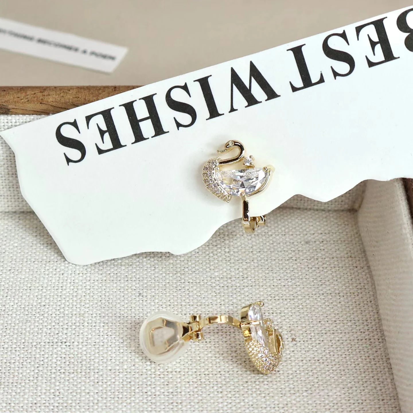 Women Swan Shape New Design Latest Small Clip-on Earring Fashion Elegant Charms Dainty Bulk Jewelry Accessories for Causal Daily