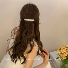 Chic Glitter Sparkle Alloy Hair Clips for Women and Girls Elegant Rhinestone Luxurious Barrette Trendy Party Hair Accessories