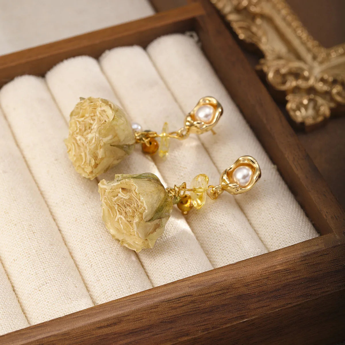 Fashion Vintage Dried Flowers Drop Earrings for Girls Elegant Luxury Jewelry for Women Ladies Wholesale China Factory Bulk
