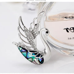 Fashion Swan Refined Elegant Luxury Brooches for Girls Sweet Trendy Dainty Pins Jewelry for Women Ladies Accessories Wholesale