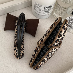 Classic Leopard Print Bowknot Hair Claw Clips for Girls Fashion Chic Elegant Hair Clutches for Women Ladies Hair Accessories