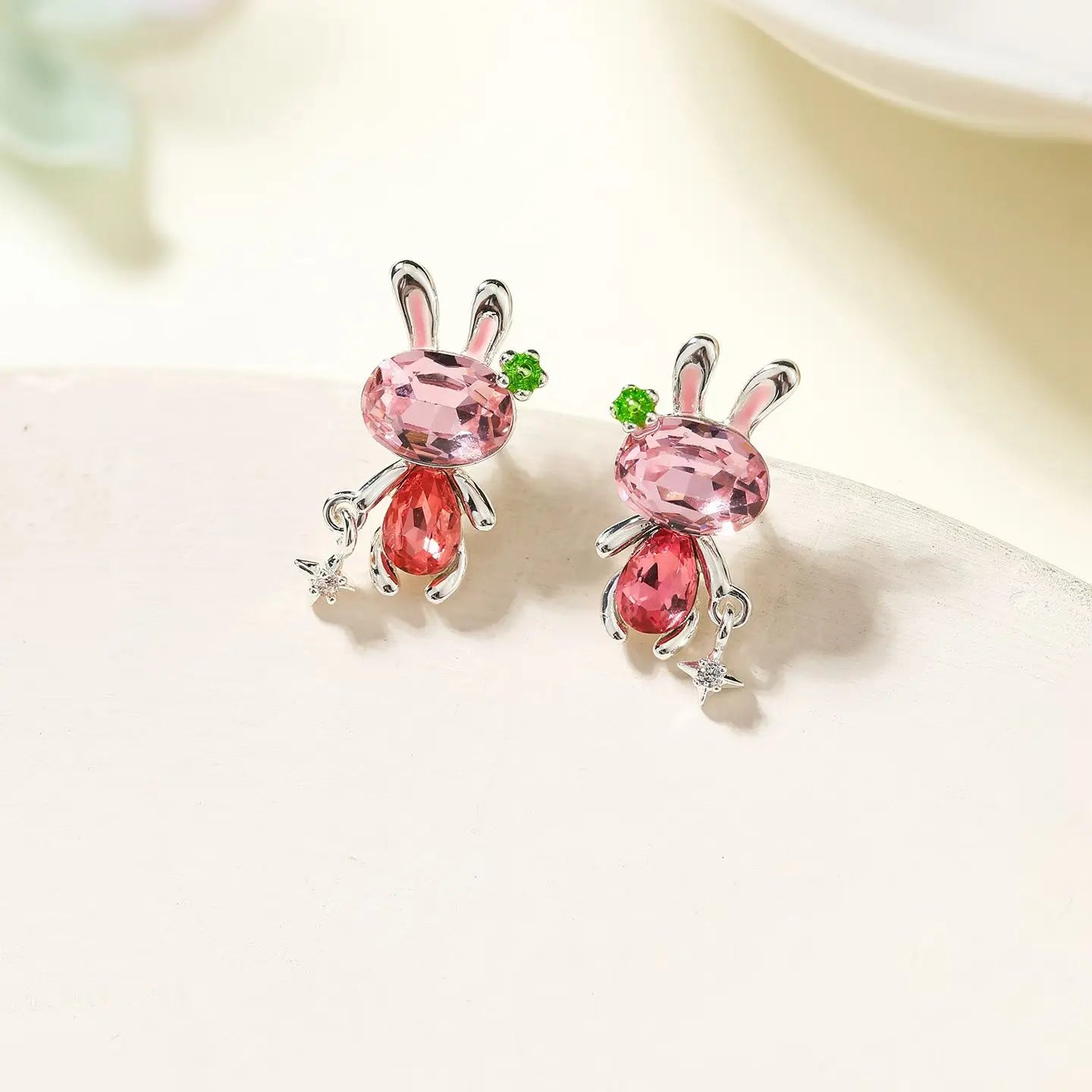 Women Bow Square Pig Cartoon Small Mini Stud Earring Fashion Glitter Cute Lovely Wholesale High Quality Daily Jewelry Accessory