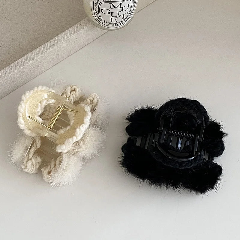Female Solid Color Fluffy Small Hair Claws Fashion Elegant Vintage Warm Customized Wholesale in Stock Hair Clips Accessories